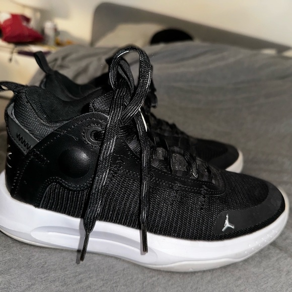 Jordan Jumpmans - Picture 3 of 5